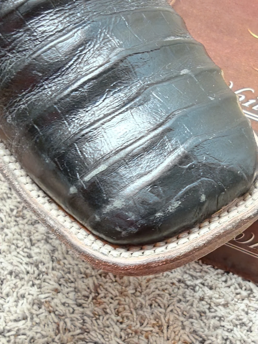 White Diamonds used boots